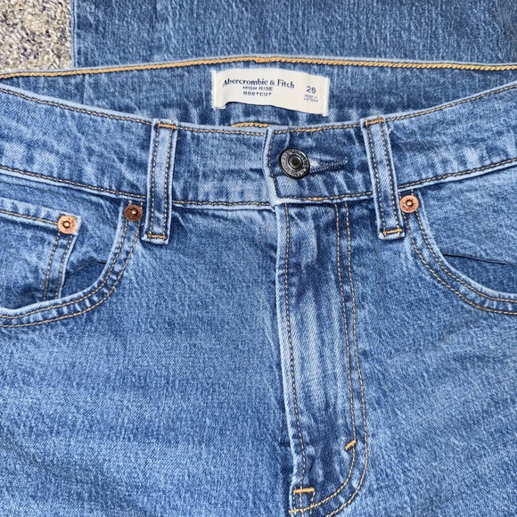 Abercrombie High Rise Bootcut - Picture 5 of 5